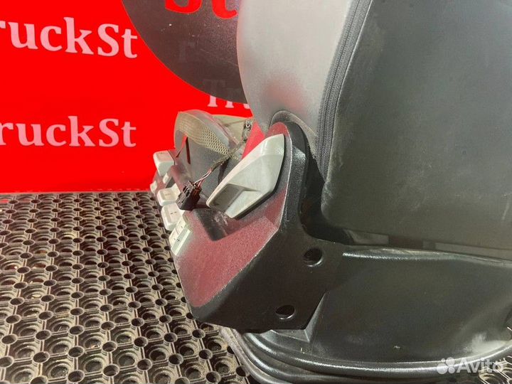 Сиденье водительское пневматическое Renault T