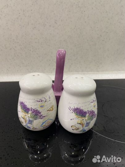 Солонка и перечница лаванда