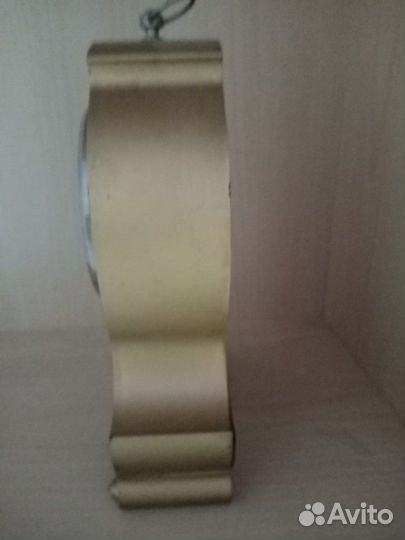 Часы настольные кварцевые 