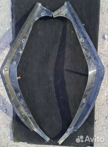 Накладка дренажа заднего крыла Mercedes W204