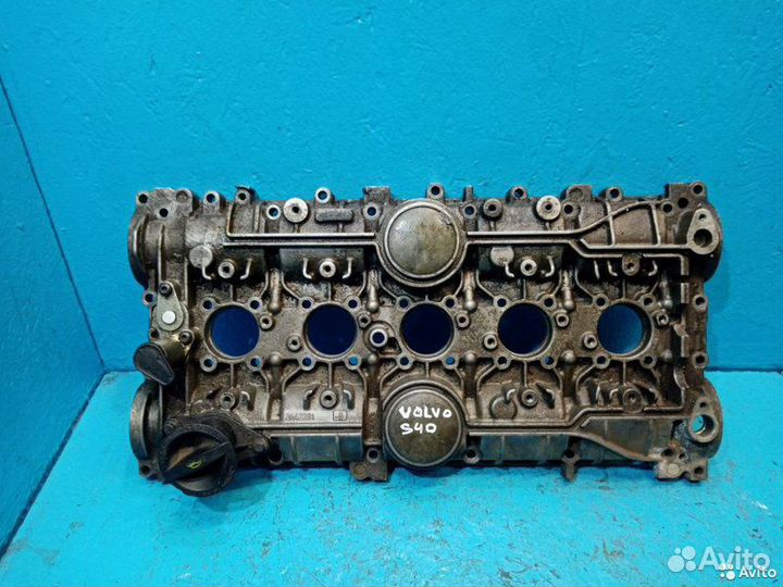 Клапанная крышка Volvo s40 B4184S11 B4164S3 B5244S