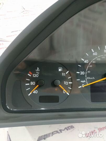 Щиток приборов w210 Mercedes рест бензин