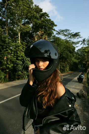 Мотоциклетный шлем. Уникальный