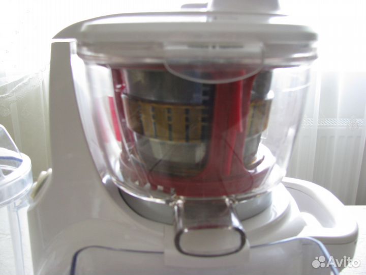 Шнековая соковыжималка