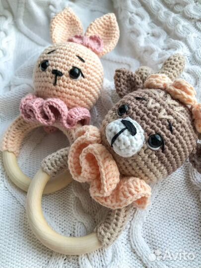 Вязанная погремушка/грызунки/пинетки