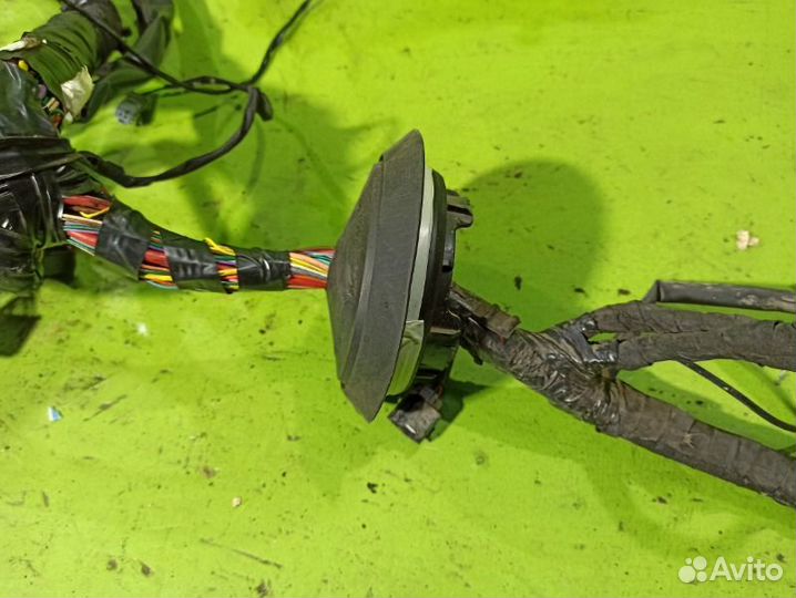 Проводка под торпедо Renault Duster HSA H4MD430