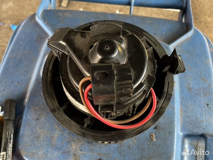 Моторчик отопителя Лада Веста (2180)