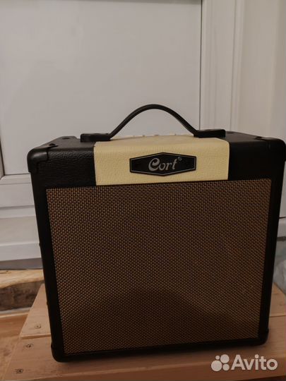 Гитара и 35ватный комбоусилитель