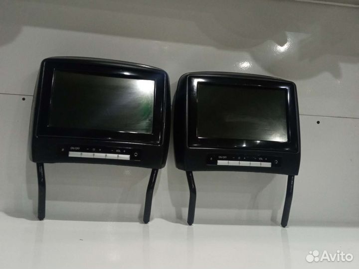 Подголовник с монитором