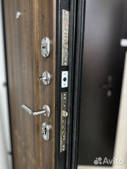 Дверь входная металлическая Дверь метал. Квадро ор