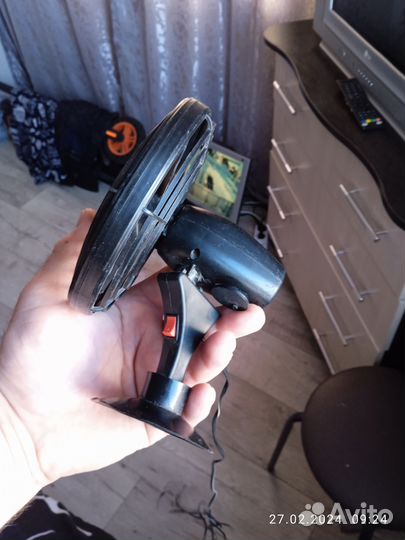 Автомобильный вентилятор