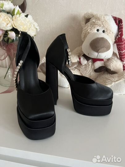 Туфли на платформе 37