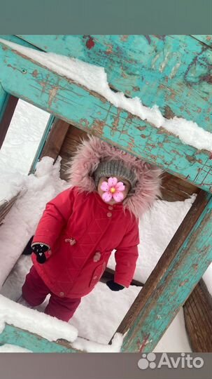Зимний костюм и ботинки
