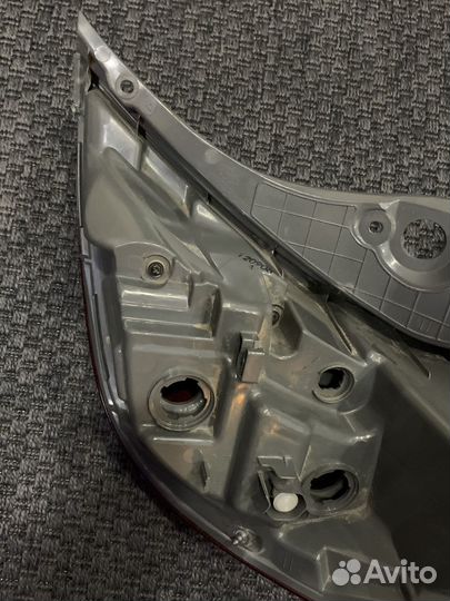 Задний левый фонарь Hyundai Solaris 1