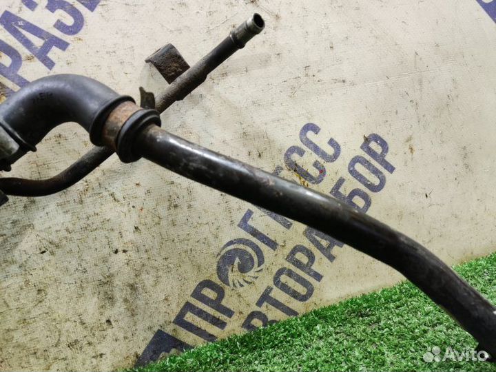 Патрубок системы охлаждения Audi A4 B6 седан 1.8