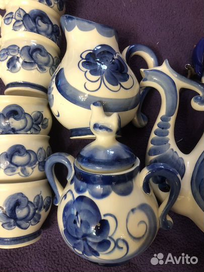 Сервиз гжель(чайный, кофейный)