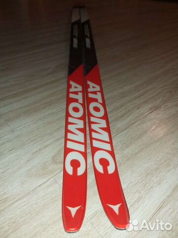 Новые беговые лыжи Atomic Redster Skintec Med