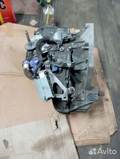 Запчасти на peugeot 308