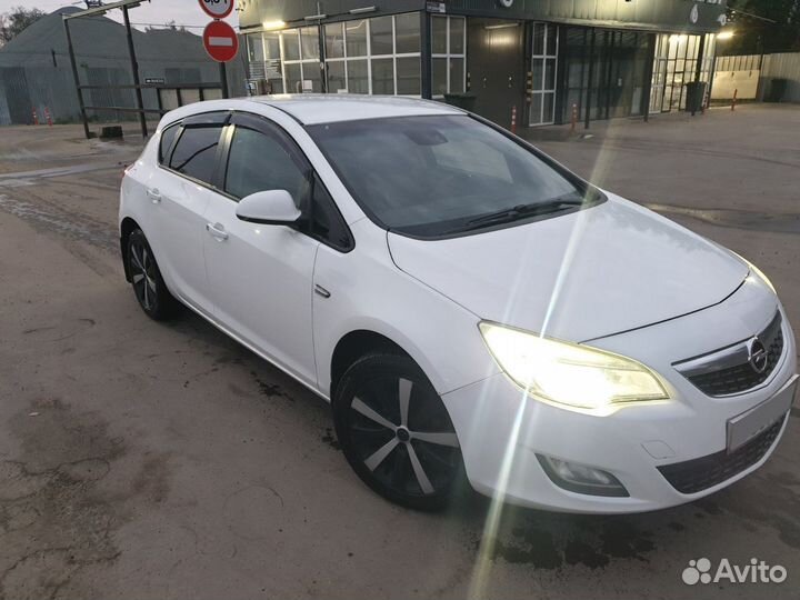Opel Astra 1.3 МТ, 2010, 309 000 км