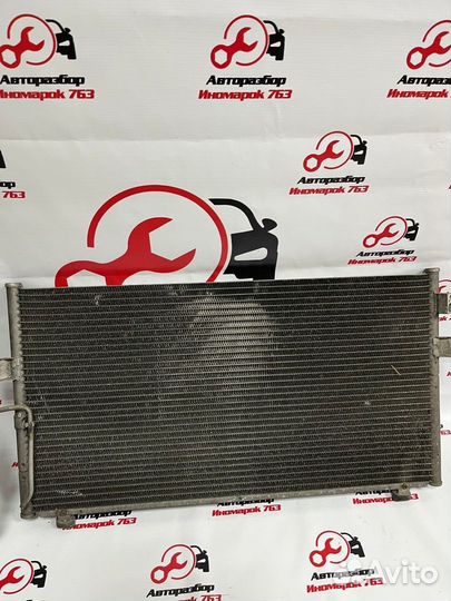 Радиатор кондиционера на Nissan Maxima A33