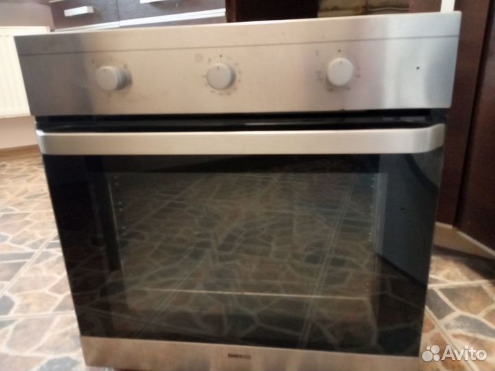 Духовка электрическая встраиваемая бу