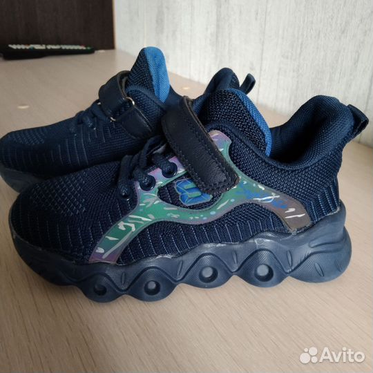 Кросовки на мальчика