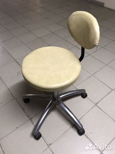 Стул врача
