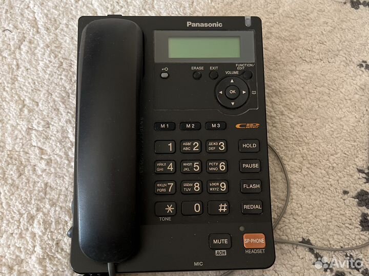 Телефон panasonic