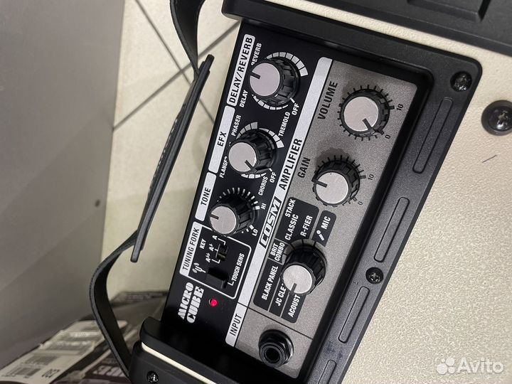 Гитарный комбоусилитель Roland MicroCube