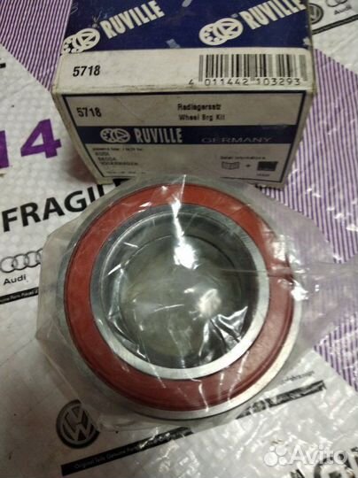 Подшипник ступицы передний Volkswagen Audi