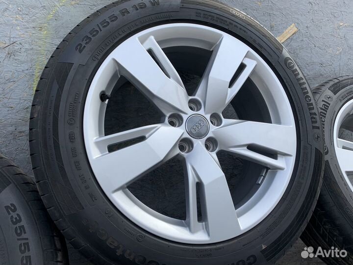 Оригинальные колеса на Audi Q5 FY New R19