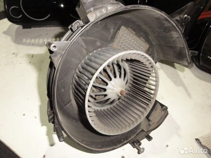 Моторчик отопителя (печки) Bmw 7 Серия F02/F01