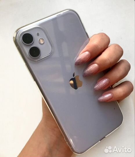 Телефон iPhone 11