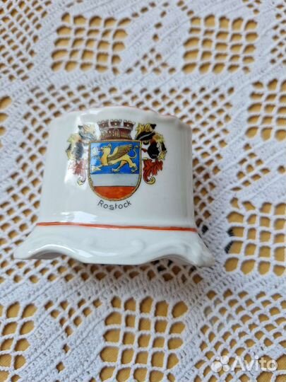 Фарфоровая вазочка. Германия