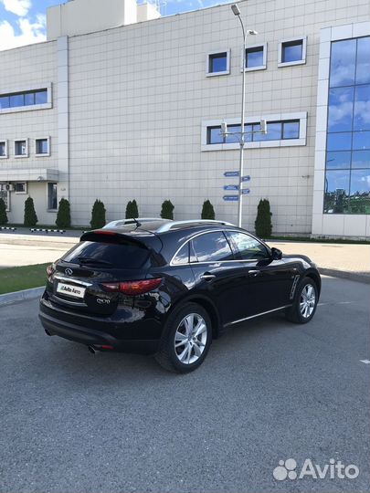 Infiniti QX70 3.7 AT, 2014, 180 200 км
