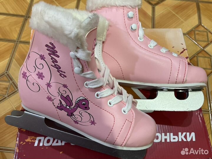 Детские ледовые коньки
