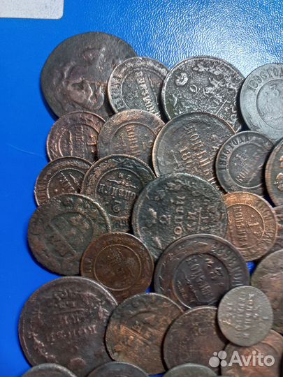Куча царских монет
