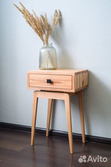 Тумба прикроватная