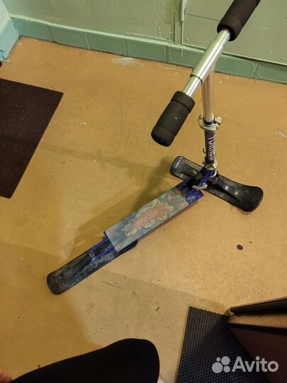 Самокат зимний лыжи