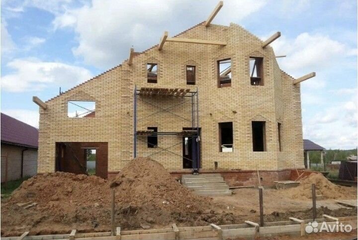 Бригада строителей