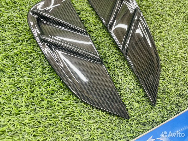 Жабры в крылья BMW M3 G80 сухой карбон