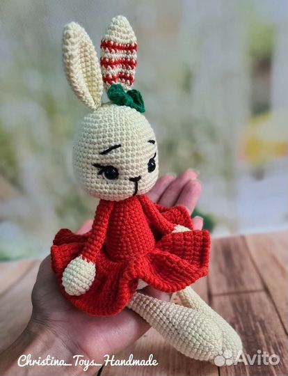 Зайка. Вязаная игрушка, амигуруми