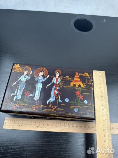 Антикварная шкатулка.Китай вьетнамлак