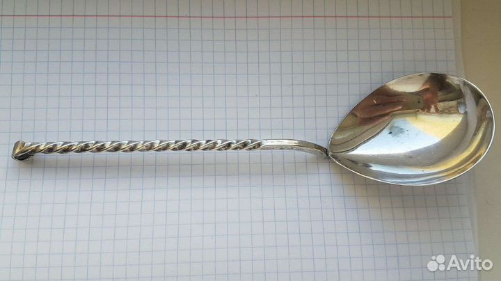 Две винтажные ложки