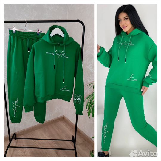 Спортивный костюм женский