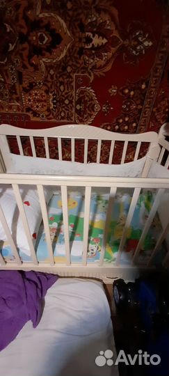 Кровать с маятником