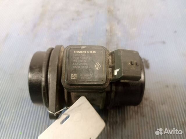 Расходомер воздуха Renault Logan