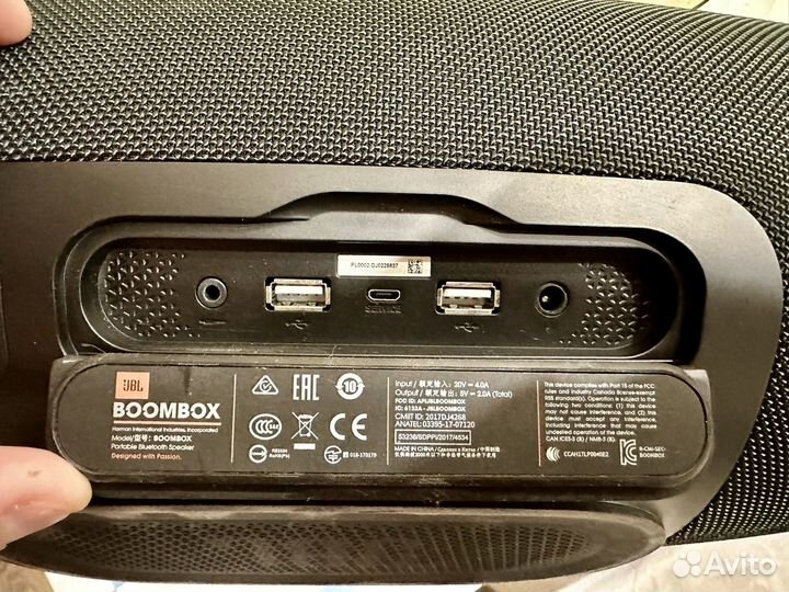 Колонка jbl boombox