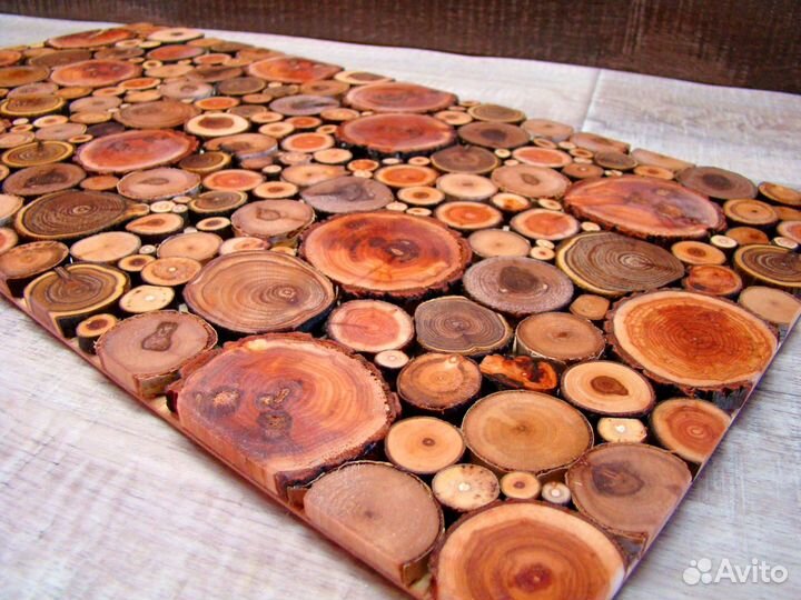 Панно из спилов дерева 30см х 60см