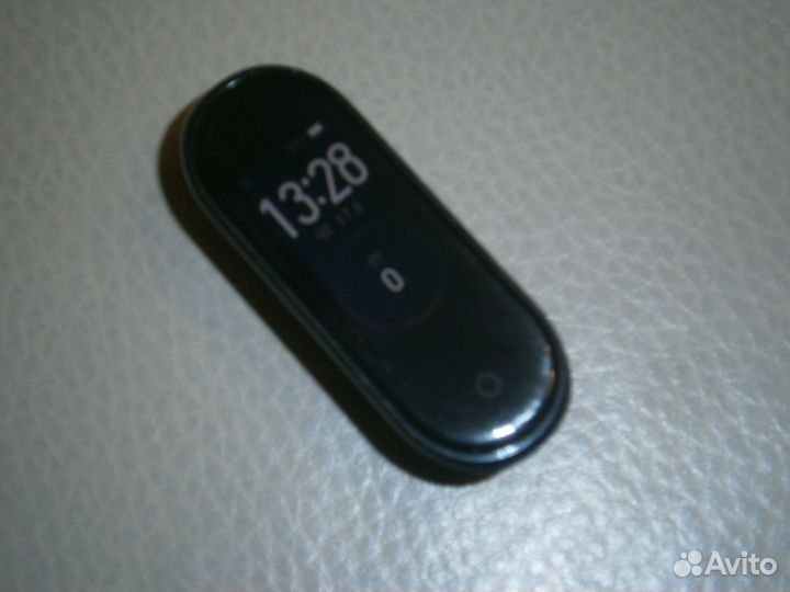 Фитнес-браслет Xiaomi Mi Smart Band 4